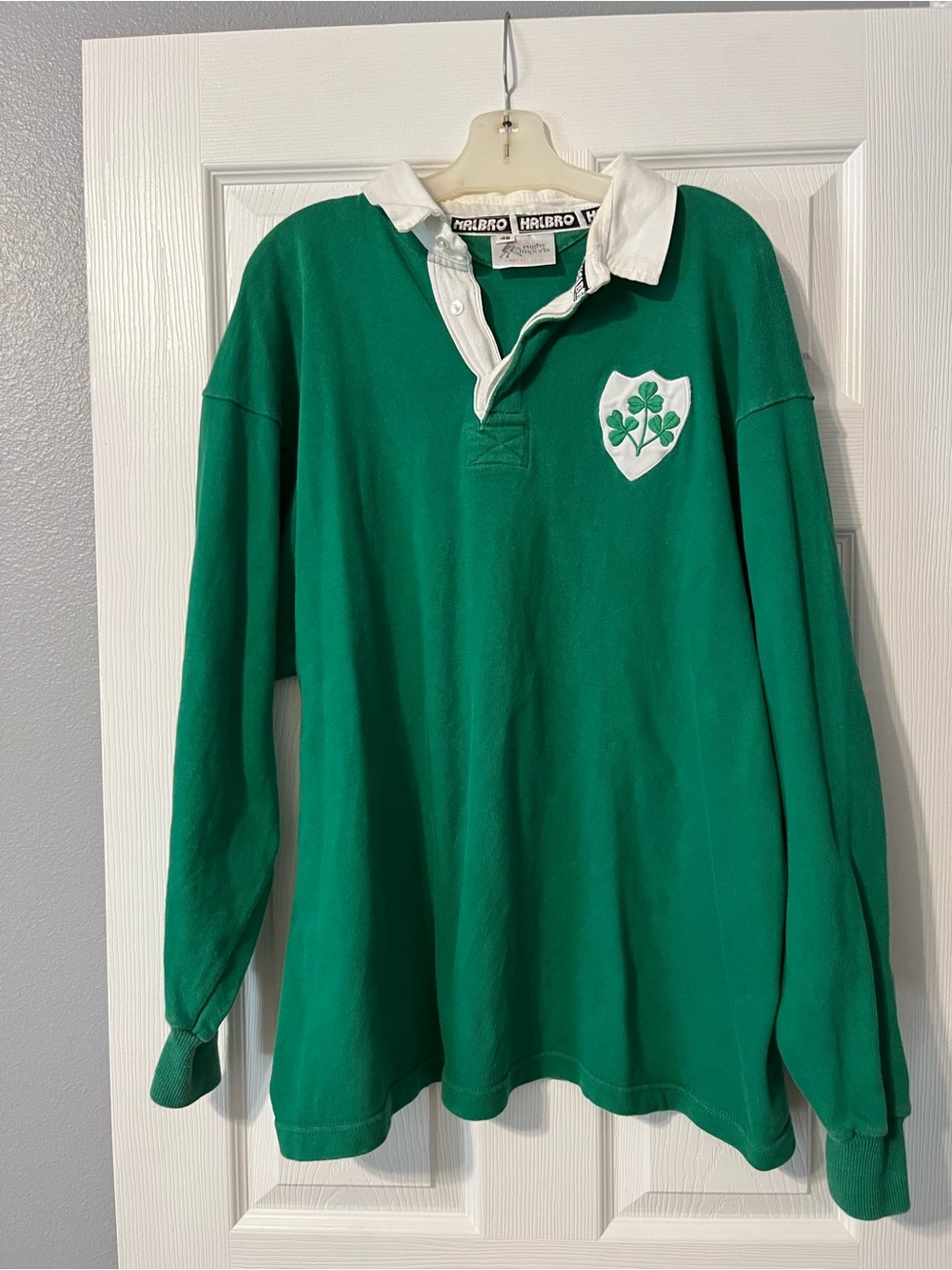 Men's Ireland Green Rugby Shirt with White Collar